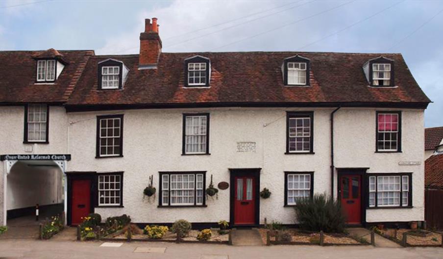 Livingstone Cottages