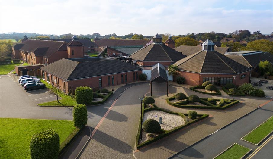 Delta Hotels by Marriott Waltham Abbey Exterior