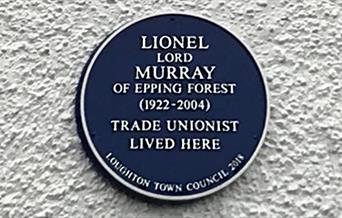Loughton Town Council Blue Plaque on Len Murray's House