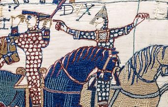 The panel of the Bayeux Tapestry featuring Eustace alongside William encouraging him to show himself amidst rumours he was dead.