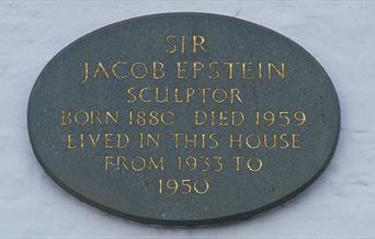 Plaque on Epstein's house in Baldwins Hill, Loughton