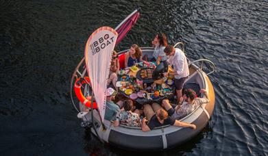 Skuna Boats - BBQ Boat