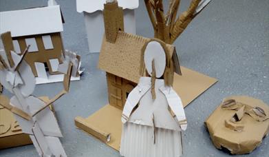 Creative Net: Cardboard Sculptures