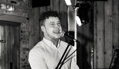 Singer Ryan Green