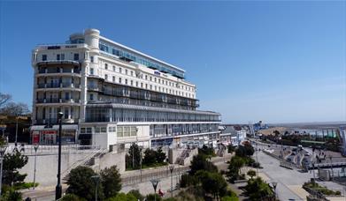 Park Inn by Radisson Palace 