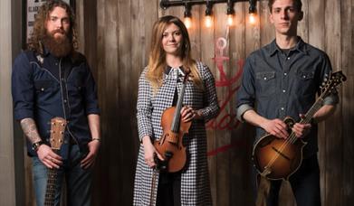 Foyer Folk: Shackleton Trio