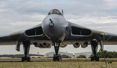 Christmas Buffet with Vulcan Pilot Peter Merrifield