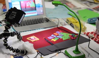 Autism Friendly Christmas Animation, 9 – 18