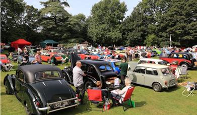 Classic & Vintage Car Show