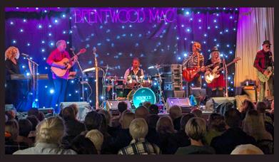 Brentwood Mac Live at Waltham Abbey Town Hall