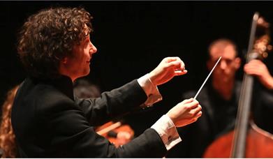 Aurora Orchestra