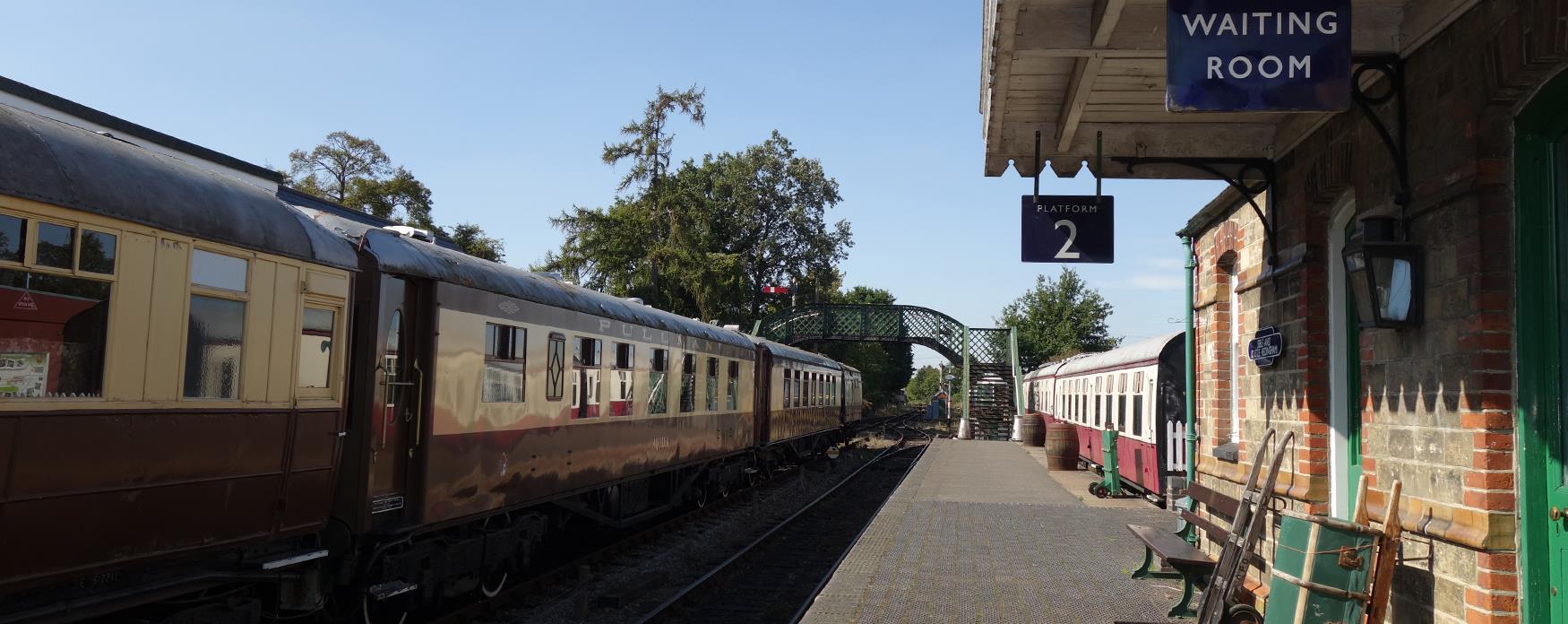 A view from the platform at Colne Valley Railway