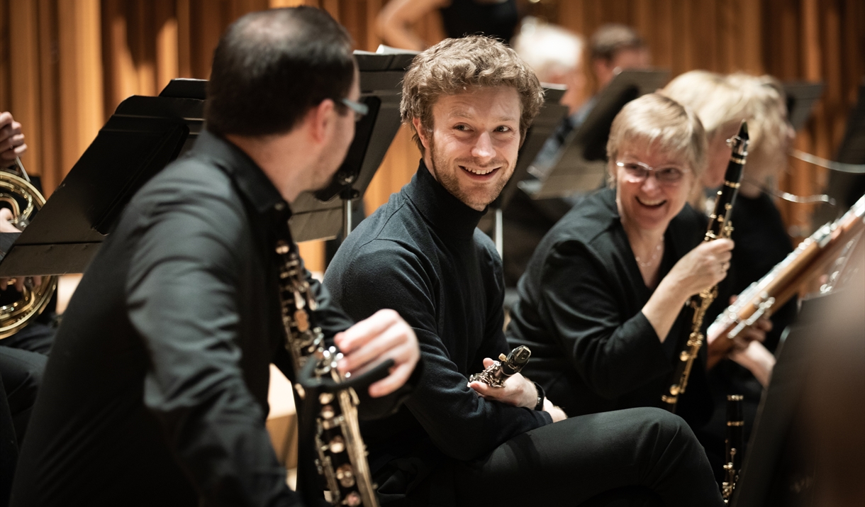 Britten Sinfonia Winds (c) Benjamin Ealovega