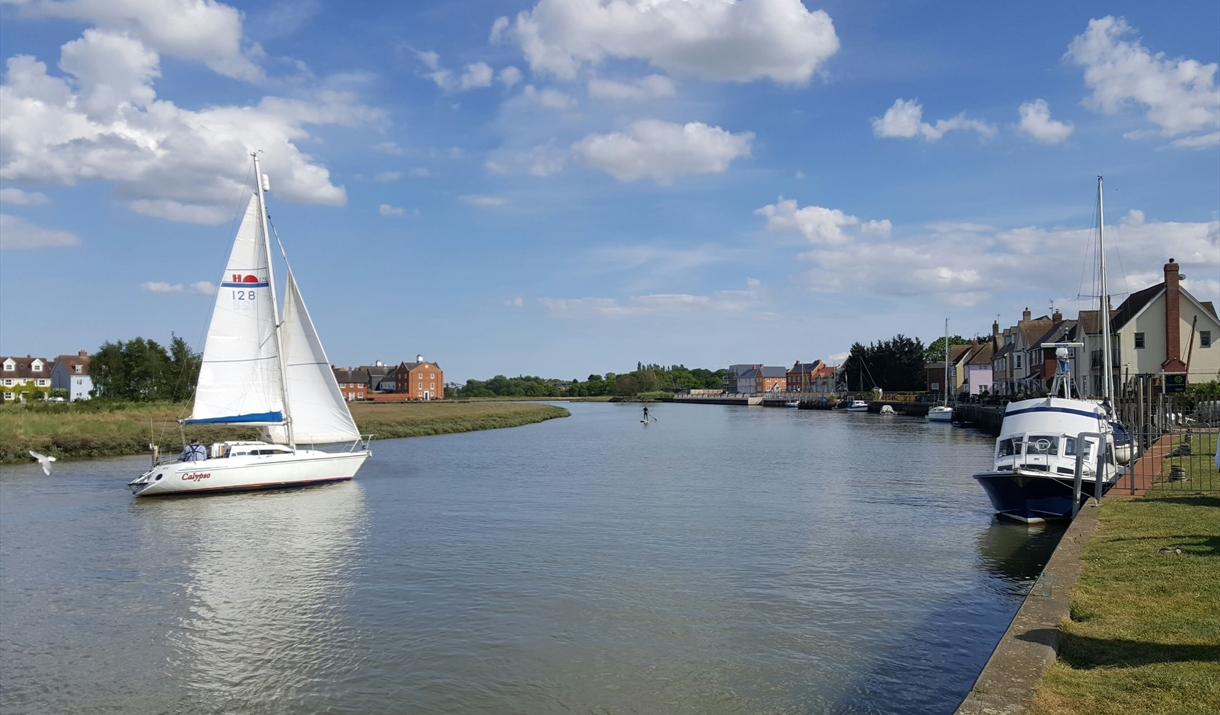 Sailing boat at Rowhedge