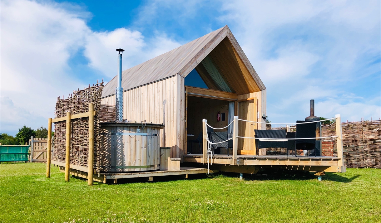 Lee Valley Farm Cottages and Glamping