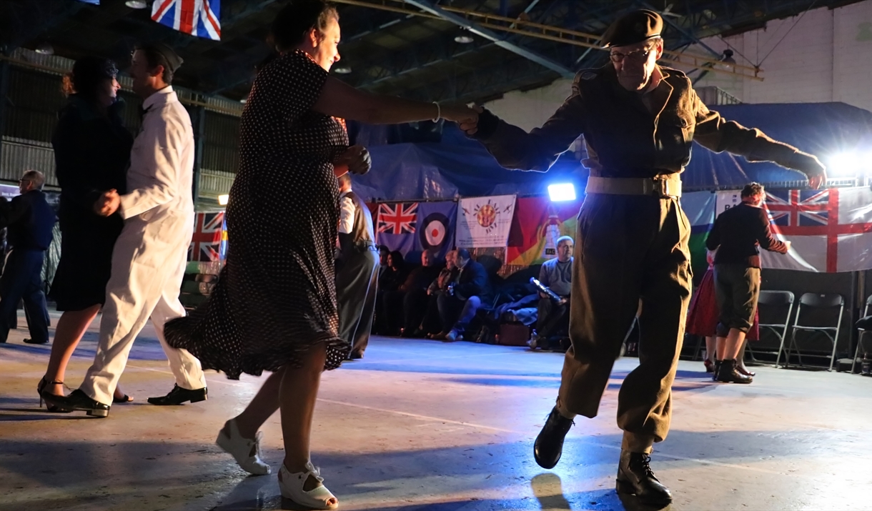 40s & 50s Vulcan Hangar Dance