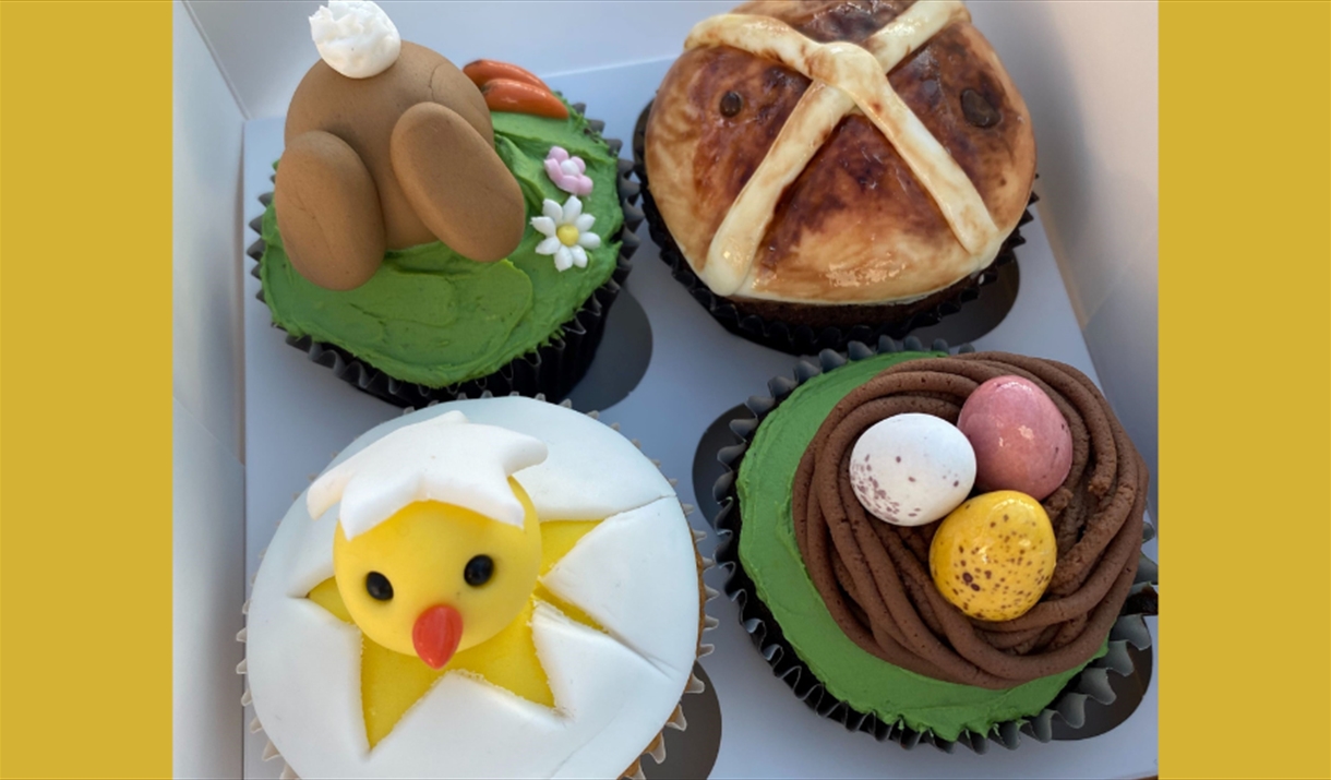 Decorative Easter cupcakes