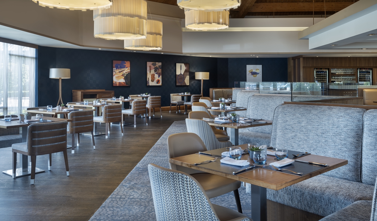 Cast Iron Grill at Delta Hotels by Marriott Waltham Abbey Restaurant in Waltham Abbey, Waltham