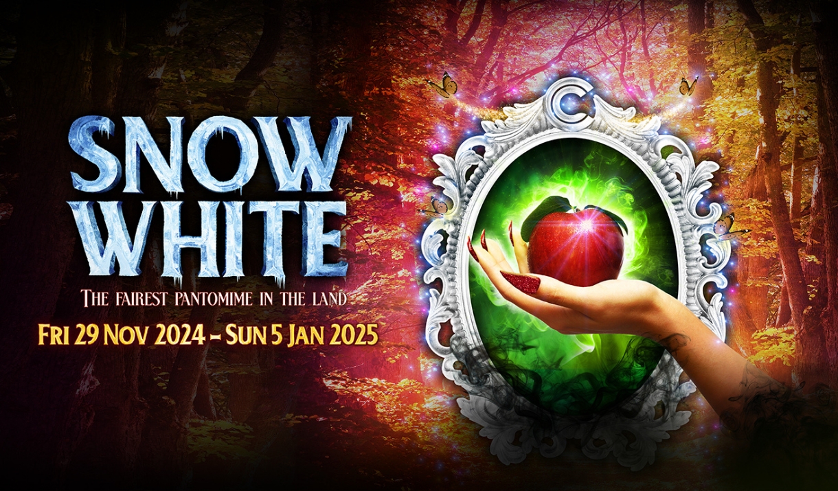 Snow White at Chelmsford Theatre