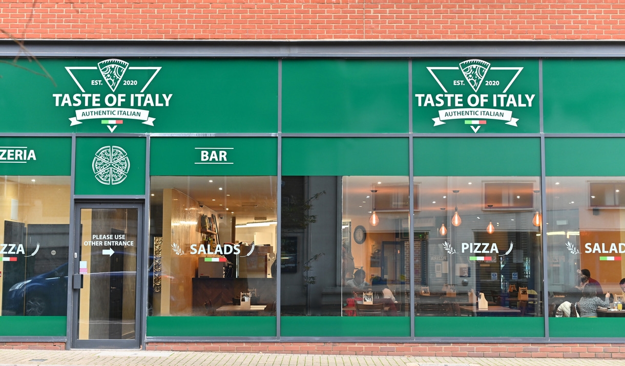 Taste of Italy Pizza Bar Restaurant Pizza in Chelmsford, Chelmsford
