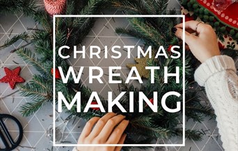 Braintree Museum Christmas Wreath Making