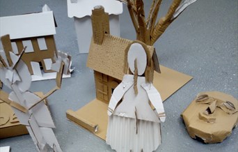 Creative Net: Cardboard Sculptures