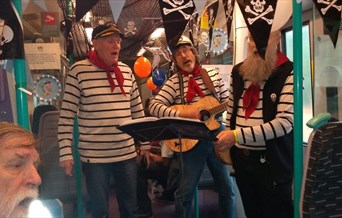 Sea shanty train