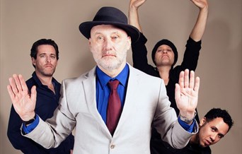 Jah Wobble & The Invaders of the Heart +Tian Qiyi