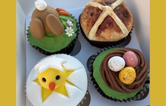 Decorative Easter cupcakes