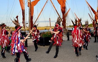 Dark Horse Morris side dancing at Hythe Quay
