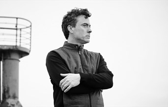 Paul Lewis