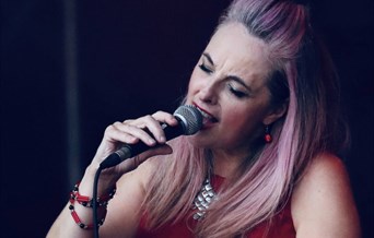 Joanna Eden presents Ella & Beyond: Big Band to Bebop