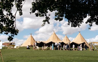 Tipi Wedding Showcase