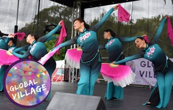 Chinese dancers