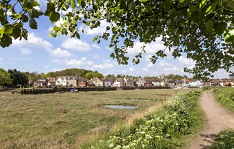 Wivenhoe Trail view of Rowhedge across the river