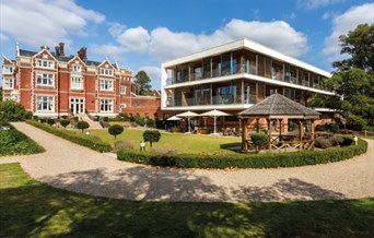 Wivenhoe House Hotel