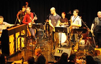 Larry Berkovitz & Zak Barrett present XMAS JAZZ