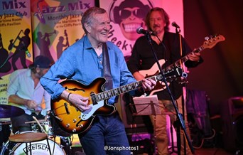 The Jazz Mix Presents Hamish Stuart Band