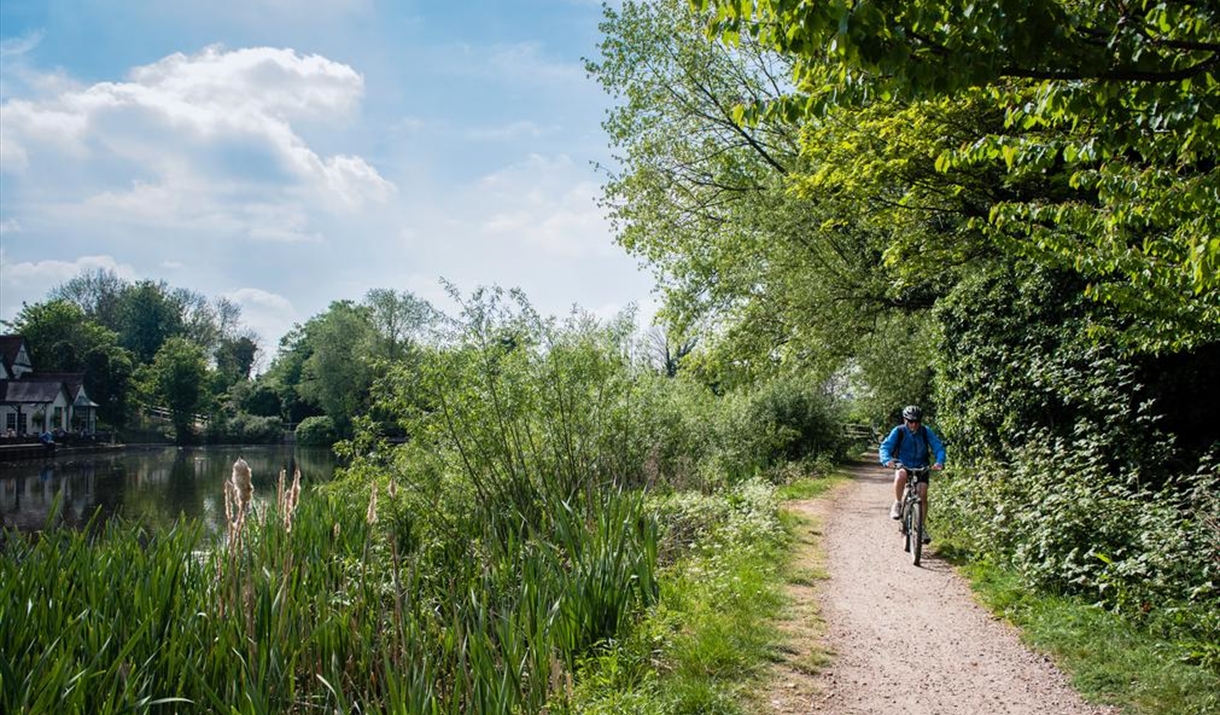 Walking & Cycling around the Lee - Walking Route Waltham Abbey, Waltham Abbey - Visit Essex