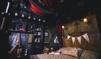 Talliston Bed & Breakfast | The Haunted Bedroom
