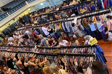 Worth The Weight Vintage Kilo Sale