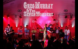 Friday Twilight – Greg Murray and The Seven Wonders