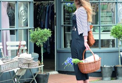 The Shopper's Guide to Topsham