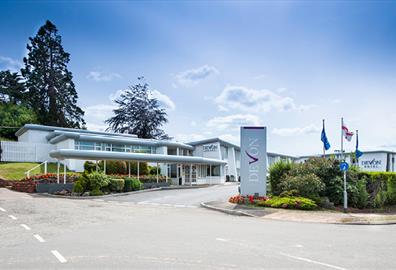 Devon Hotel exterior