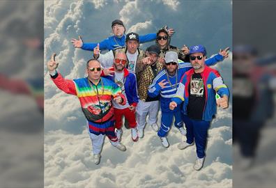 Goldie Lookin' Chain