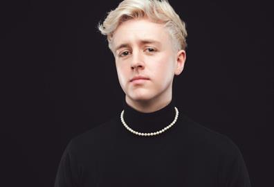 Daniel Foxx: How Lovely