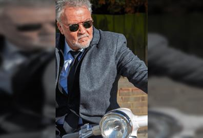 Paul Young – Behind The Lens