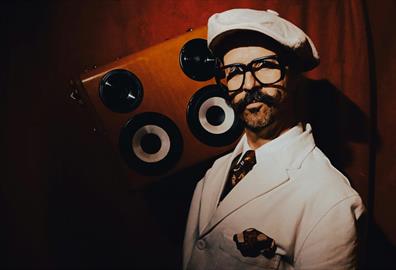 Mr B The Gentleman Rhymer