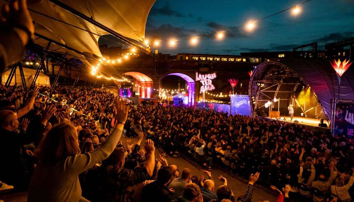 Phil Wang: Wang in There, Baby!