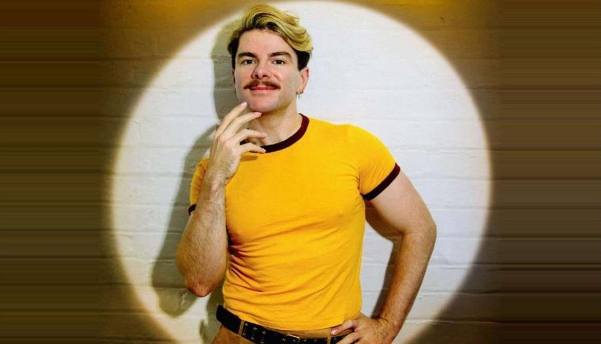 Christopher Hall: Pizazz